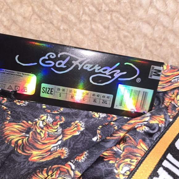 Ed Hardy Boxer Briefs Mens Large Tattoo Print Performance 2 Pack Tiger Art - Picture 3 of 6